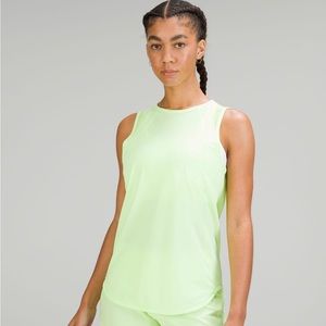 Lululemon womens Sculpt tank size 6